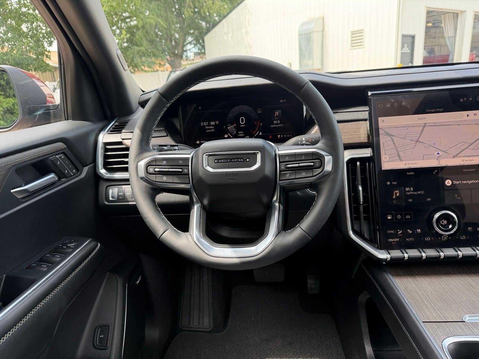 2025 GMC Acadia Denali