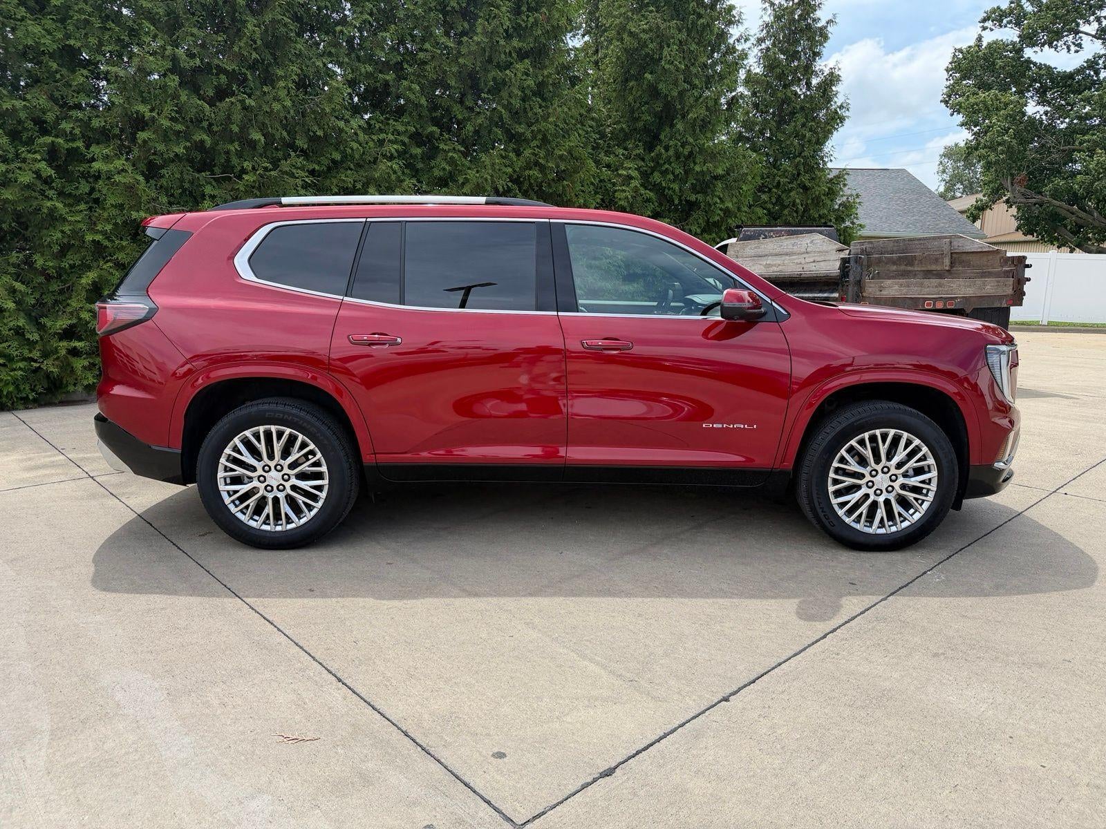 2025 GMC Acadia Denali