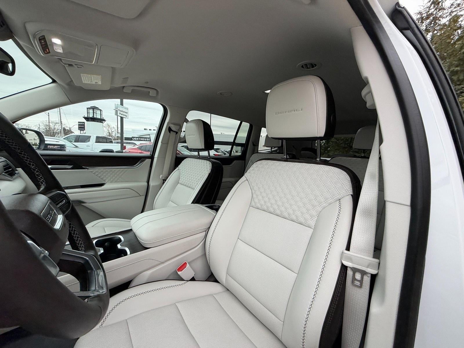 2025 GMC Acadia Denali