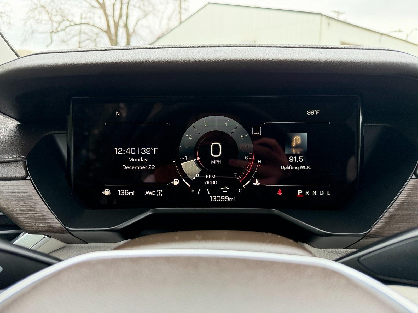 2025 GMC Acadia Denali