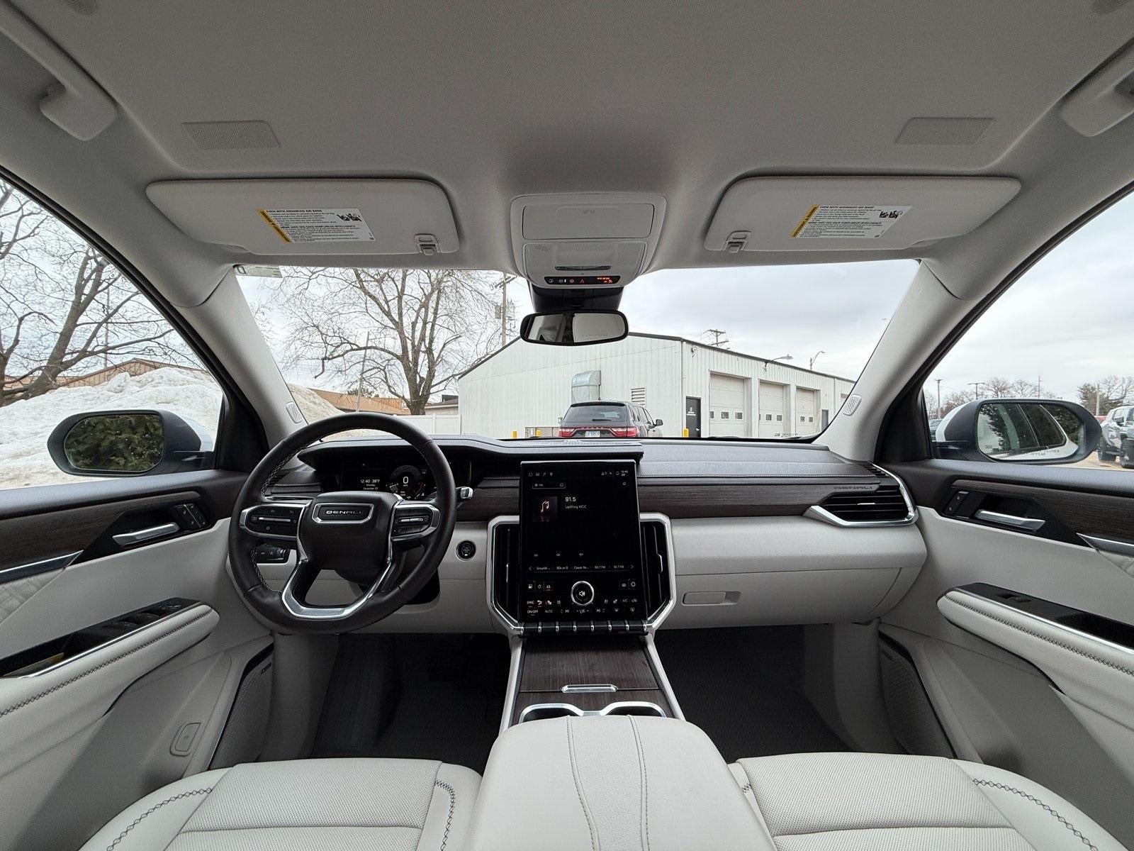 2025 GMC Acadia Denali