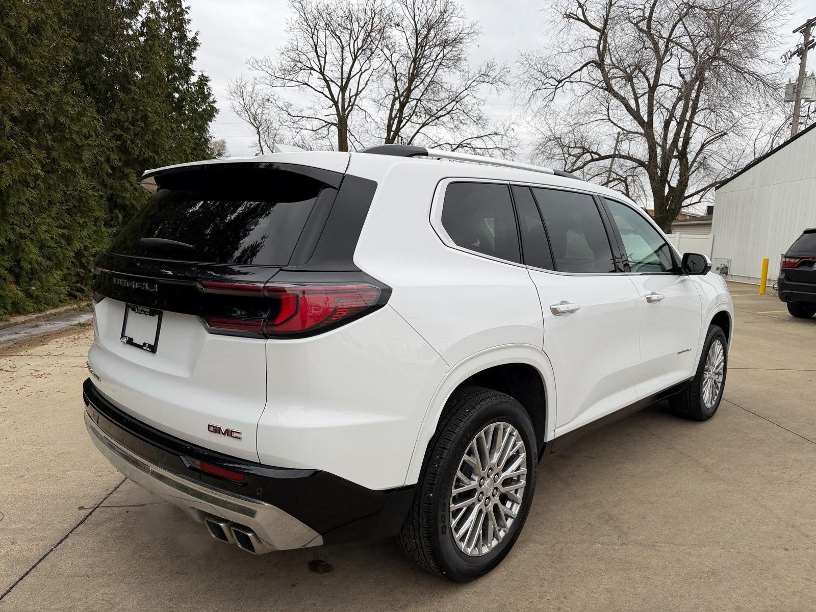 2025 GMC Acadia Denali