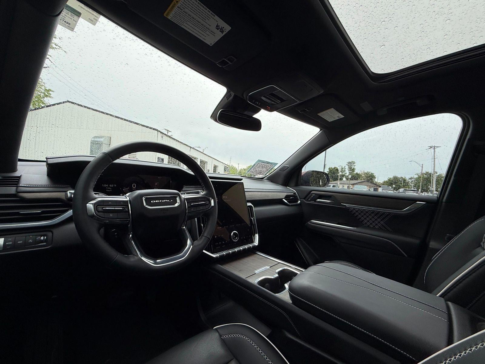 2025 GMC Acadia Denali