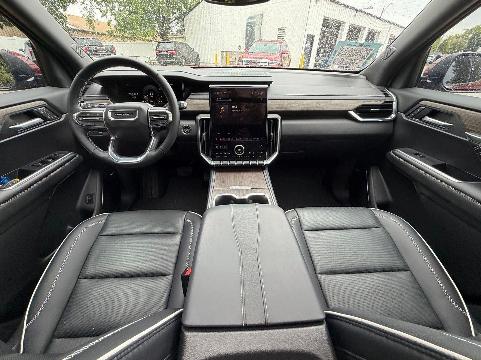 2025 GMC Acadia Denali