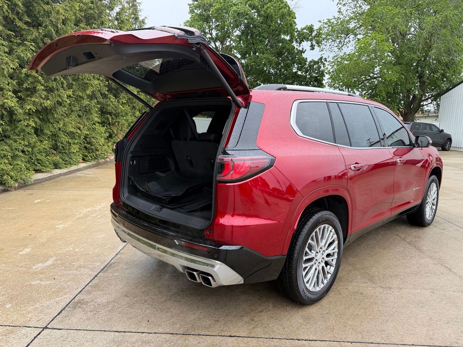 2025 GMC Acadia Denali
