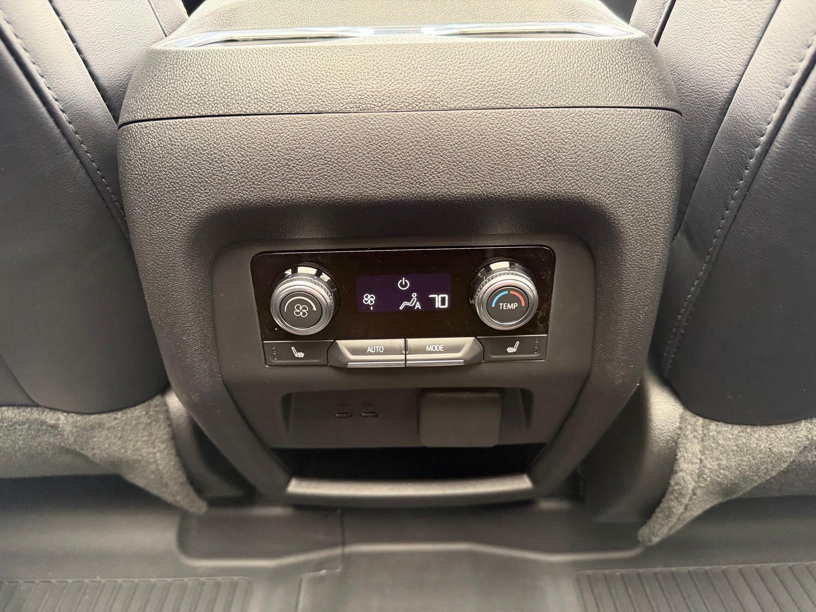 2026 GMC Acadia AWD Denali Ultimate