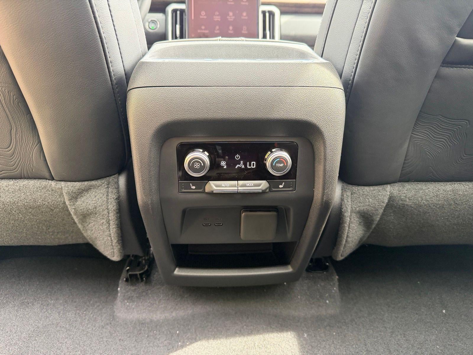 2026 GMC Acadia AWD Denali Ultimate