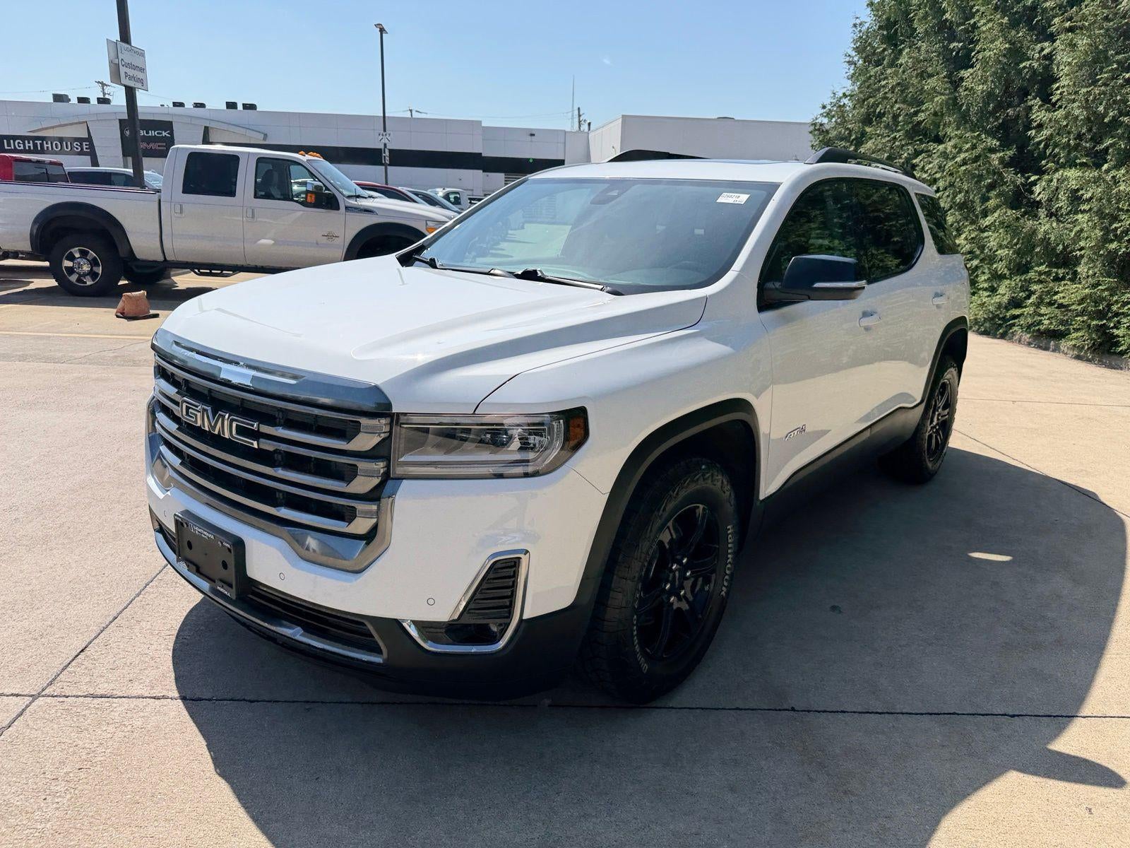 2021 GMC Acadia AT4