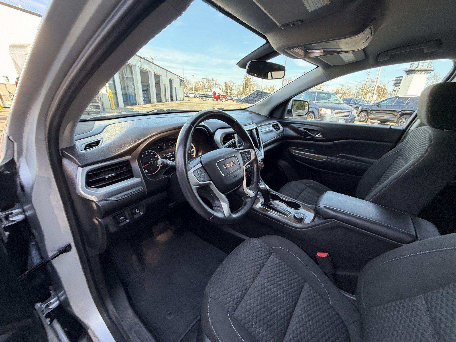 2017 GMC Acadia SLE-2