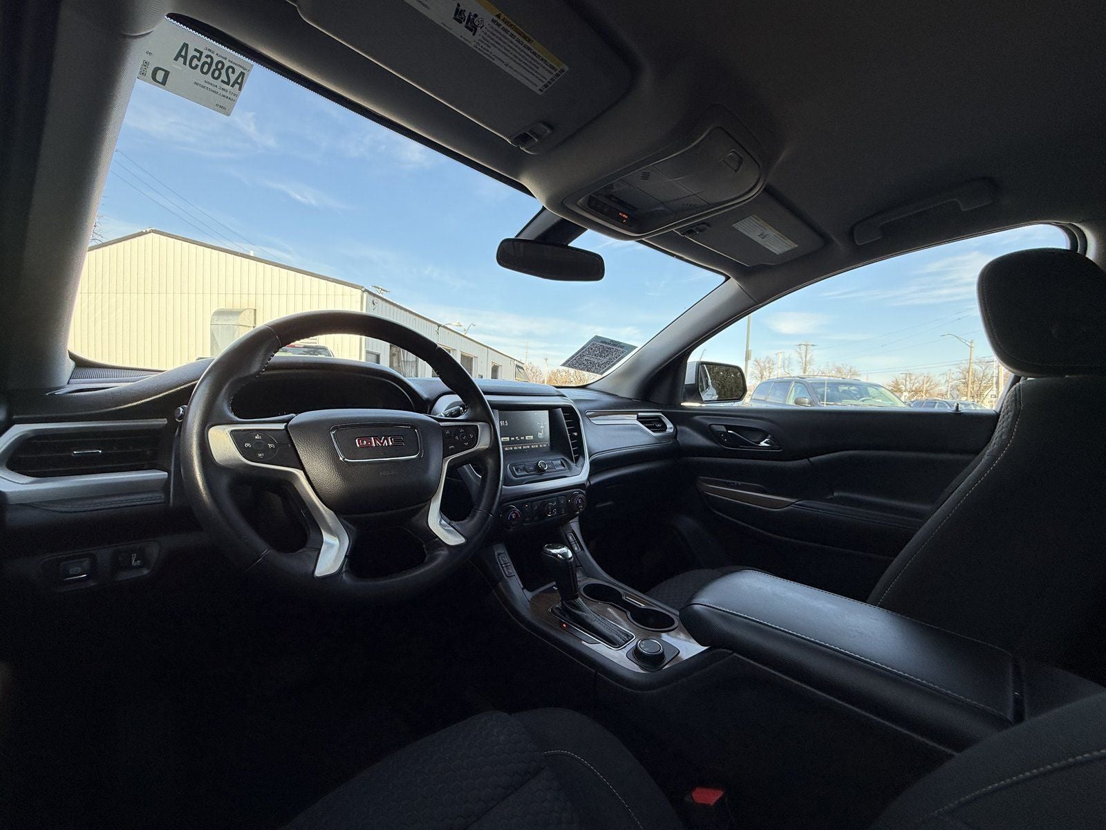 2017 GMC Acadia SLE-2
