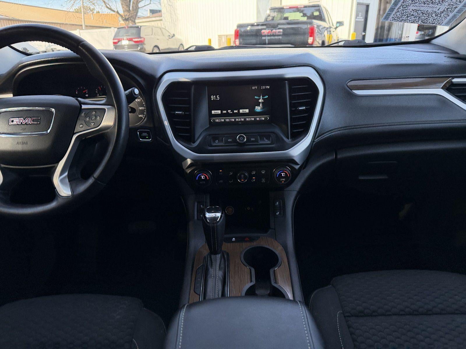 2017 GMC Acadia SLE-2
