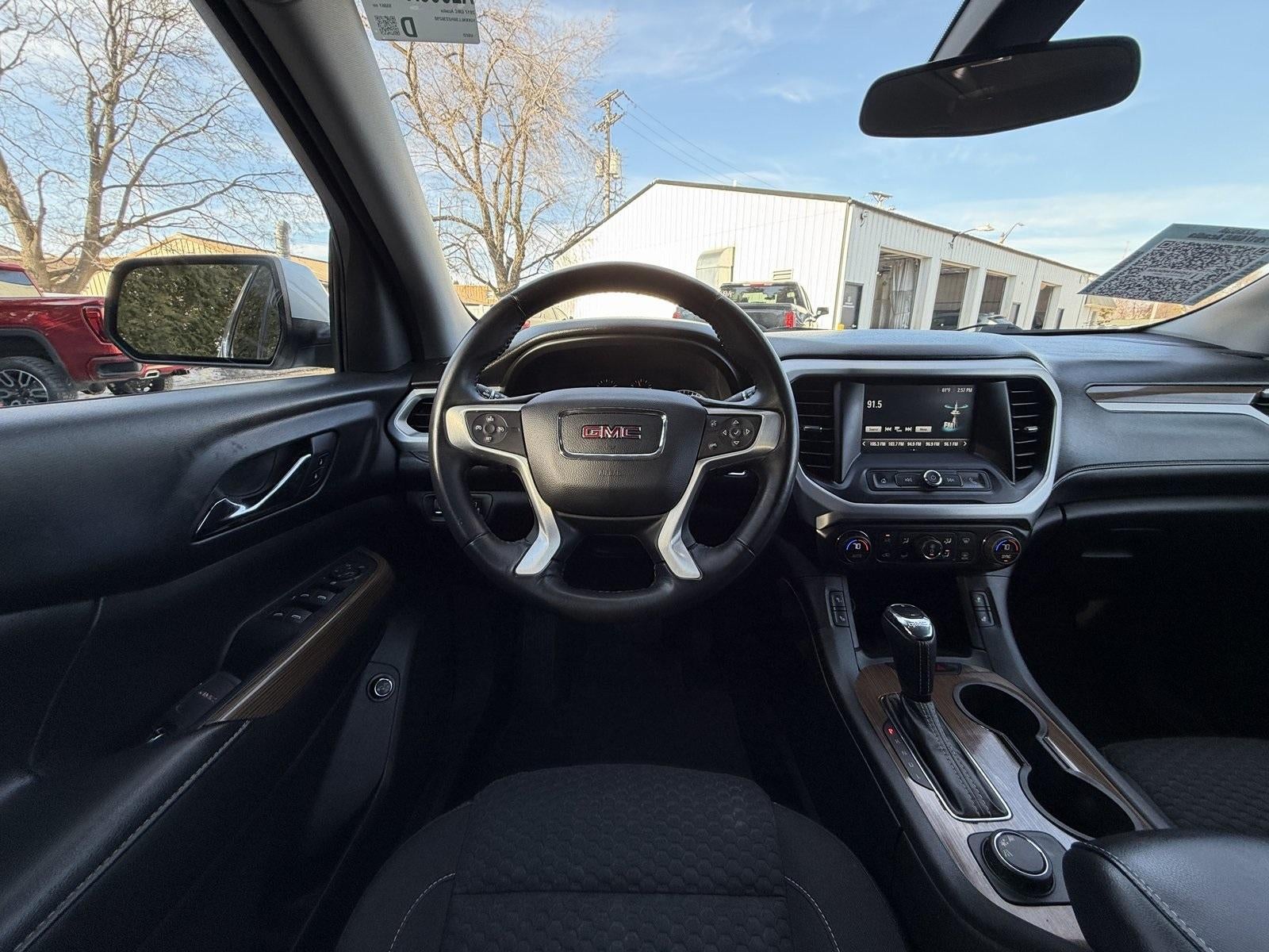 2017 GMC Acadia SLE-2