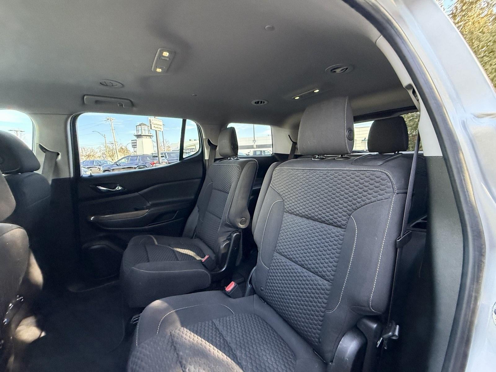 2017 GMC Acadia SLE-2