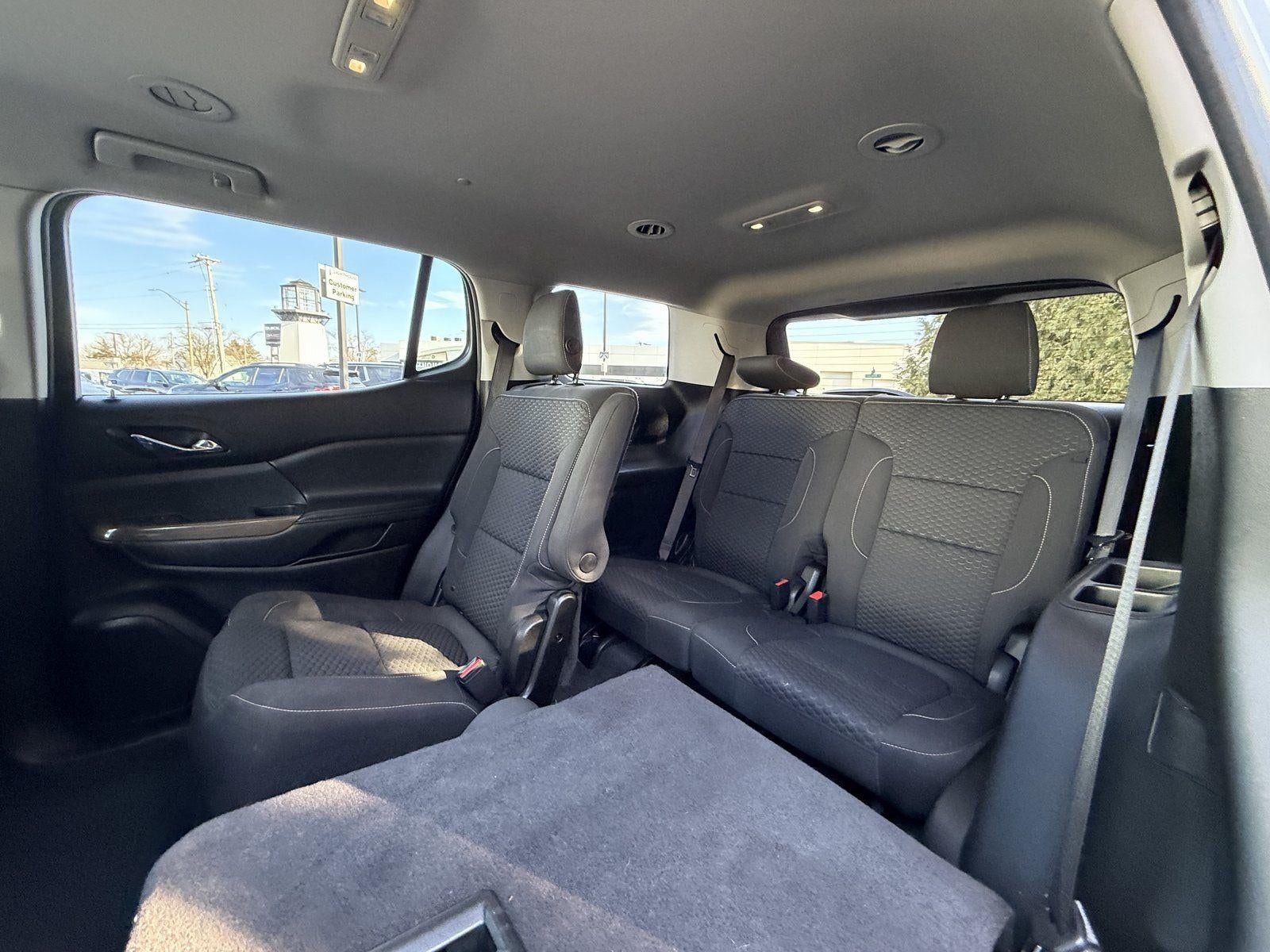 2017 GMC Acadia SLE-2