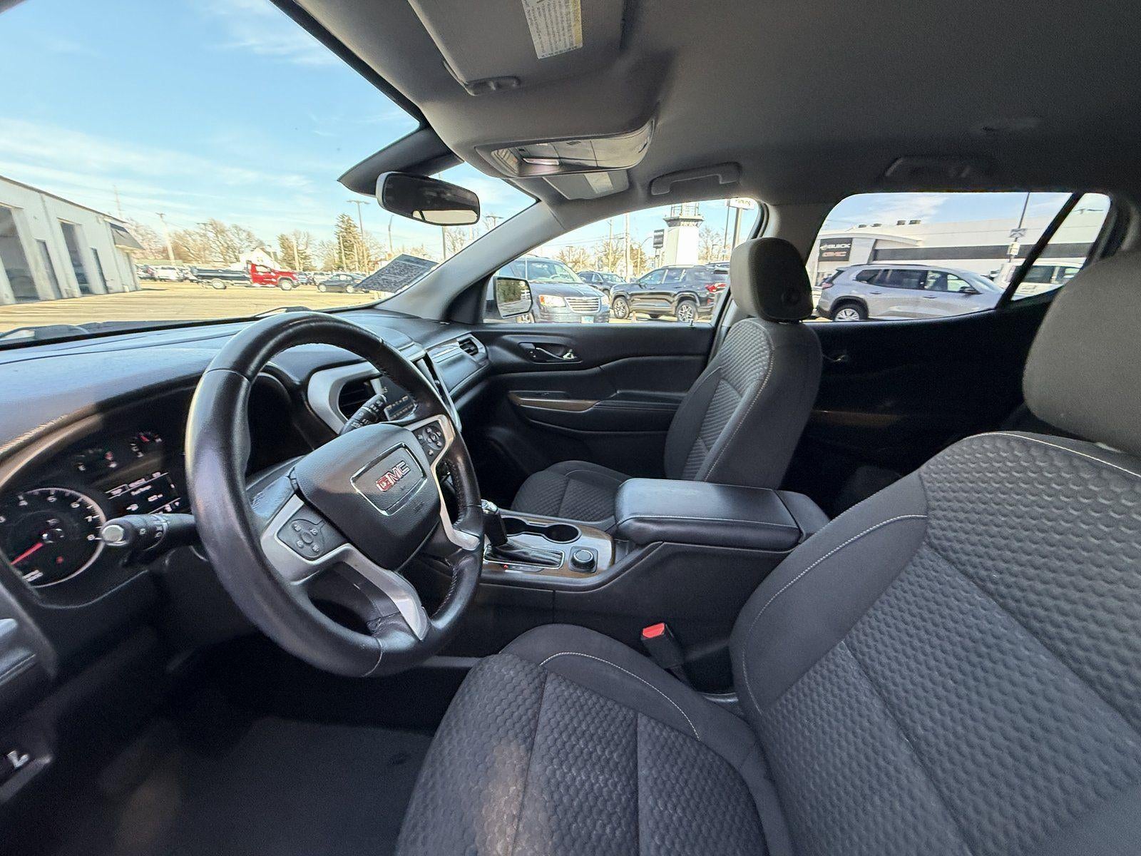 2017 GMC Acadia SLE-2