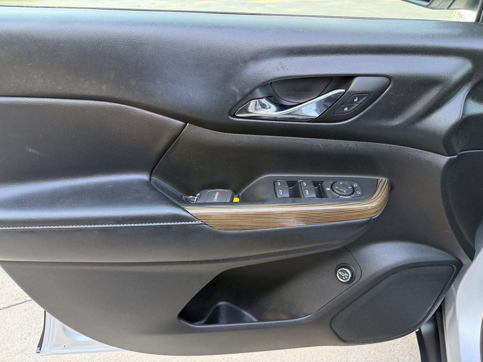 2017 GMC Acadia SLE-2