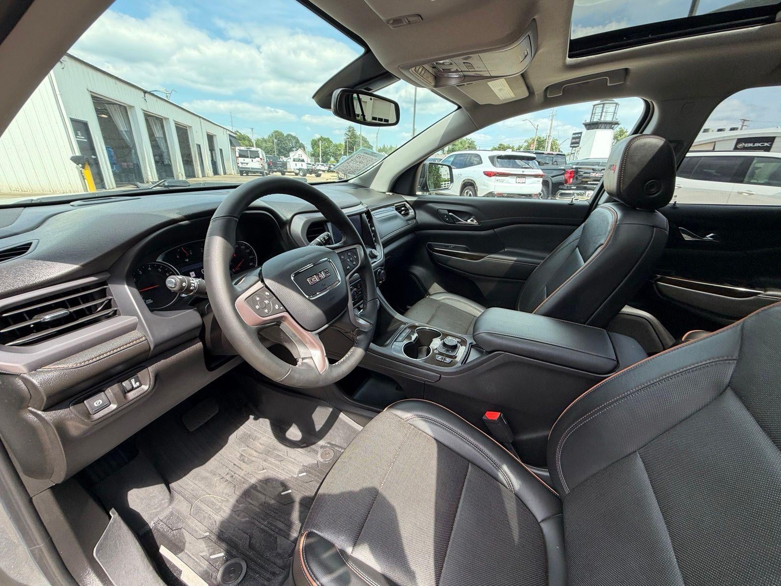 2023 GMC Acadia AT4