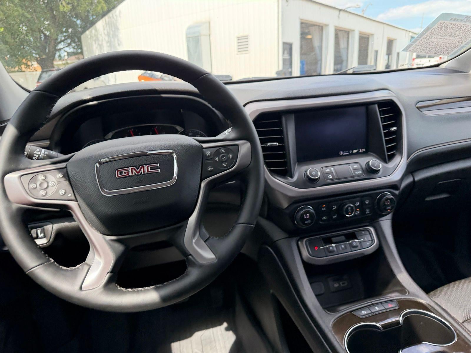 2023 GMC Acadia AT4
