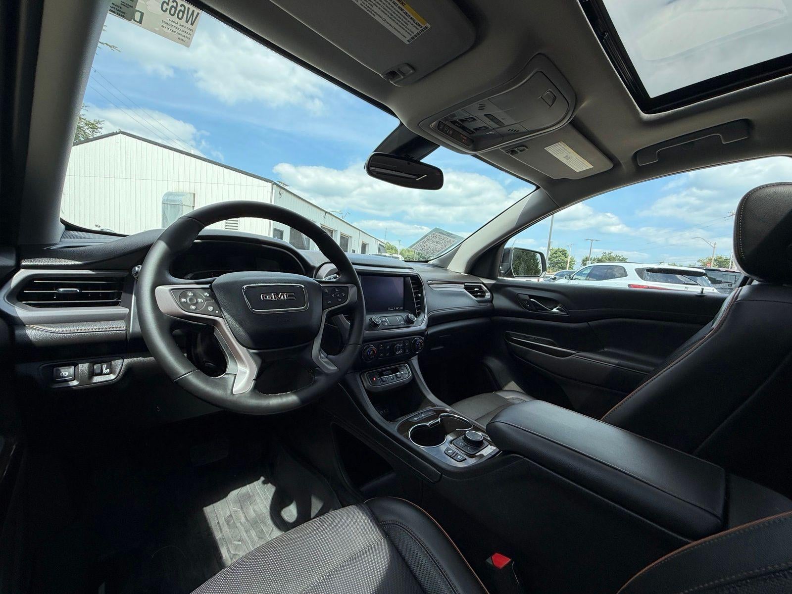 2023 GMC Acadia AT4