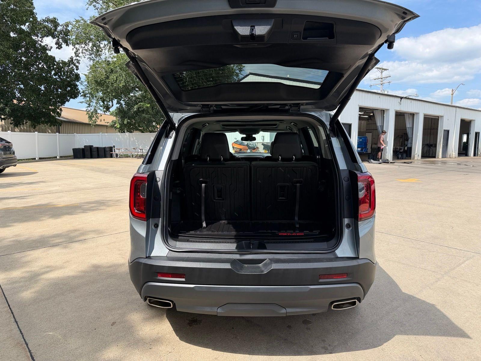 2023 GMC Acadia AT4