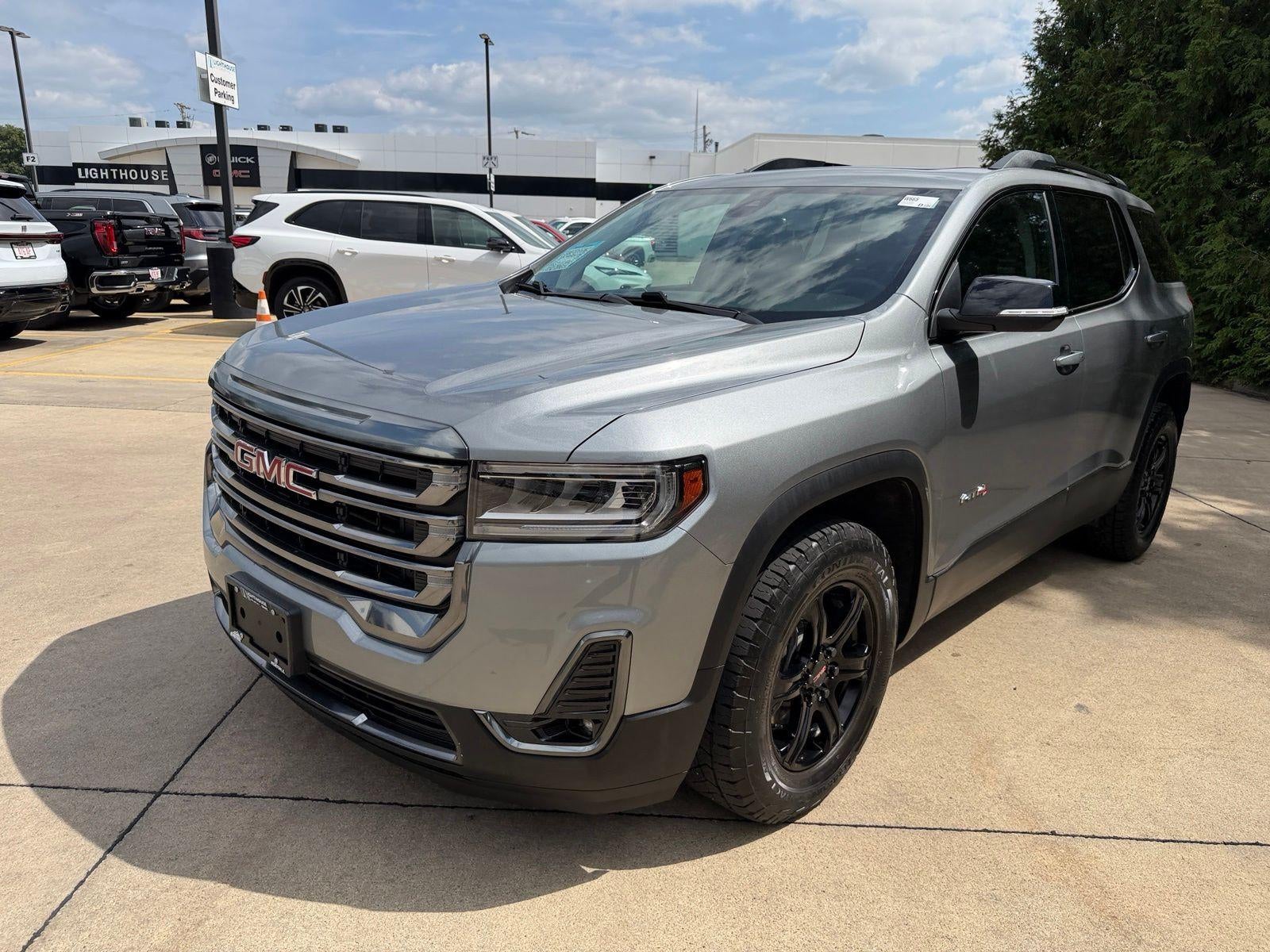2023 GMC Acadia AT4