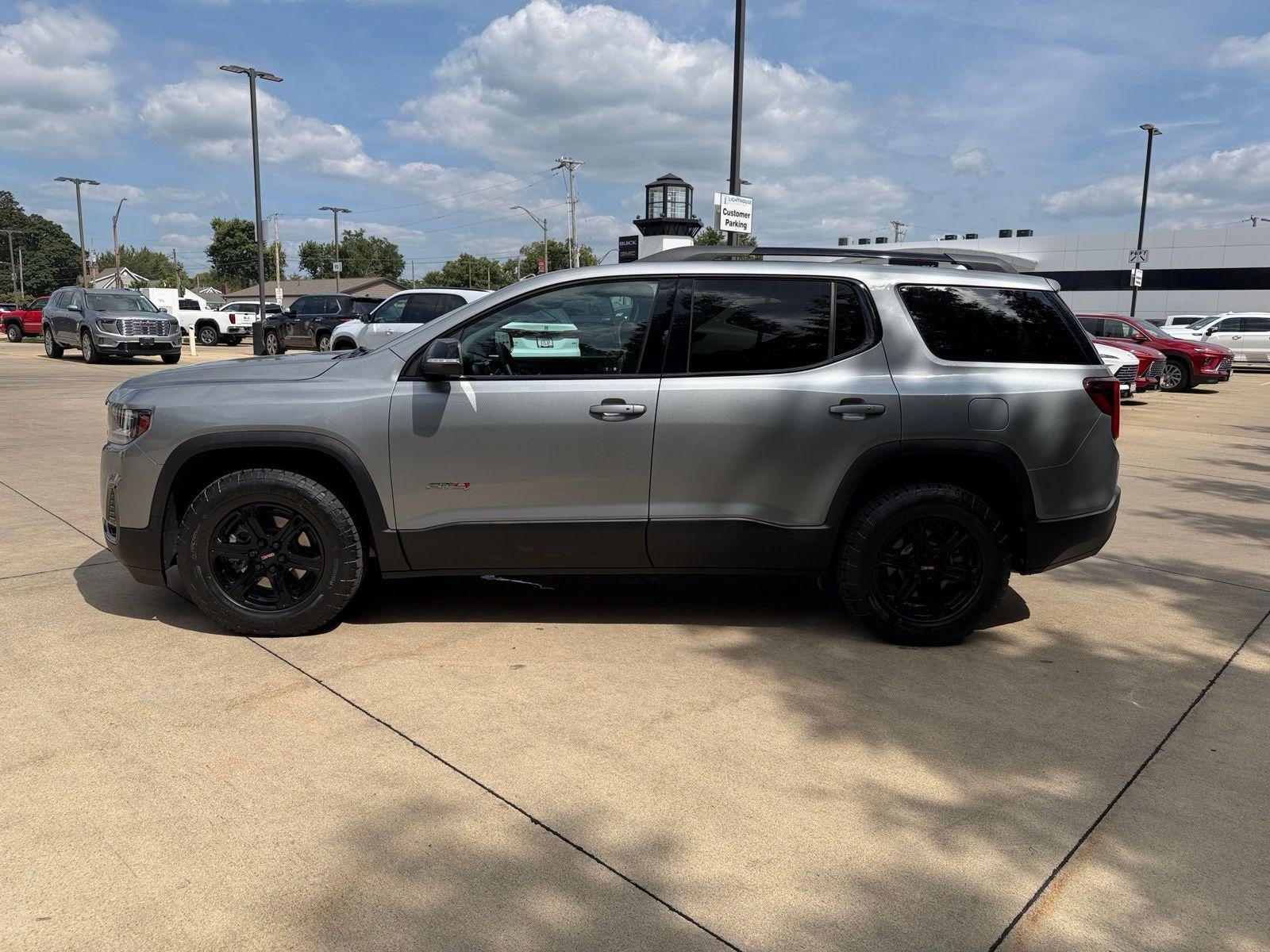 2023 GMC Acadia AT4