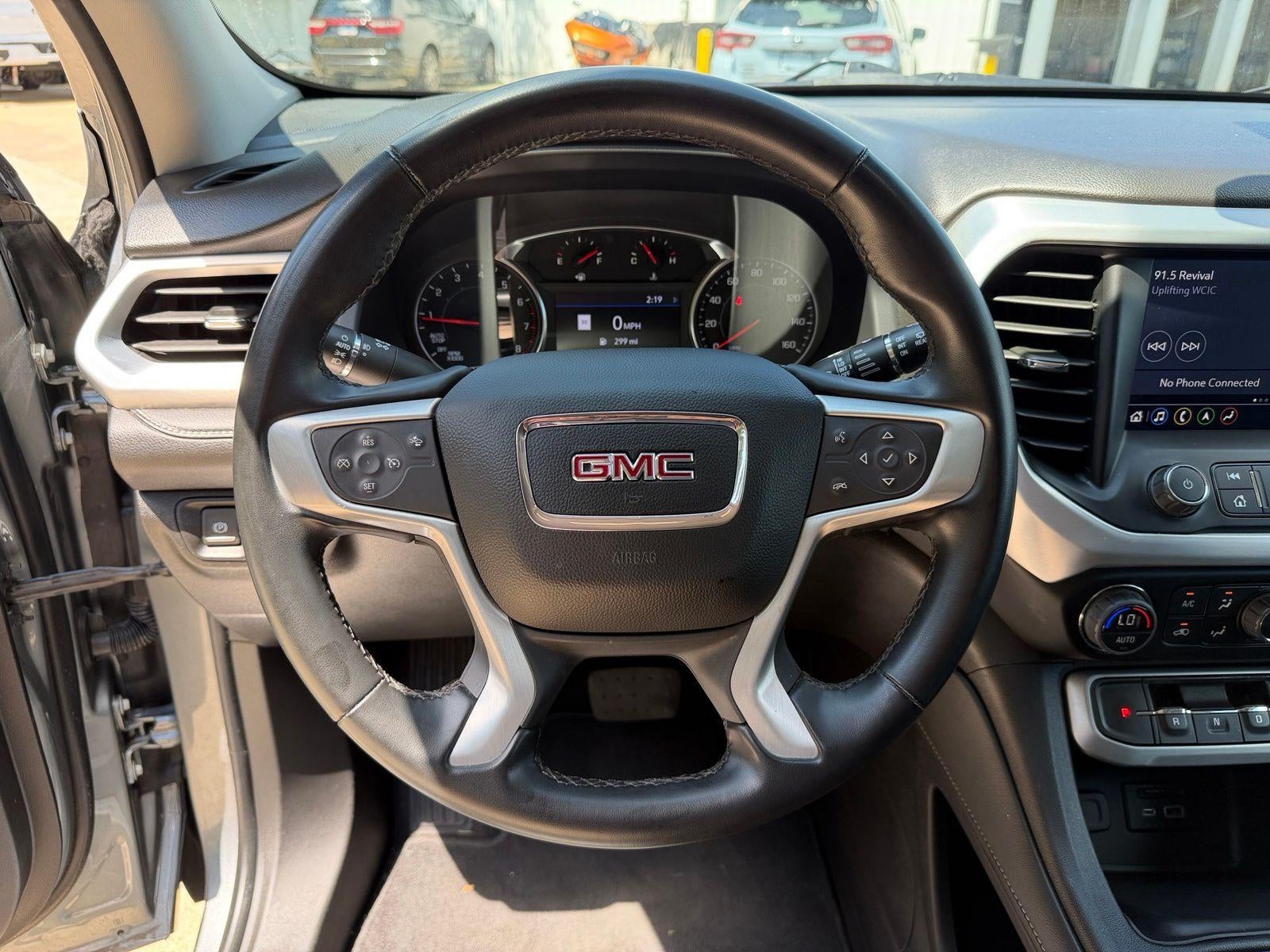 2023 GMC Acadia SLT