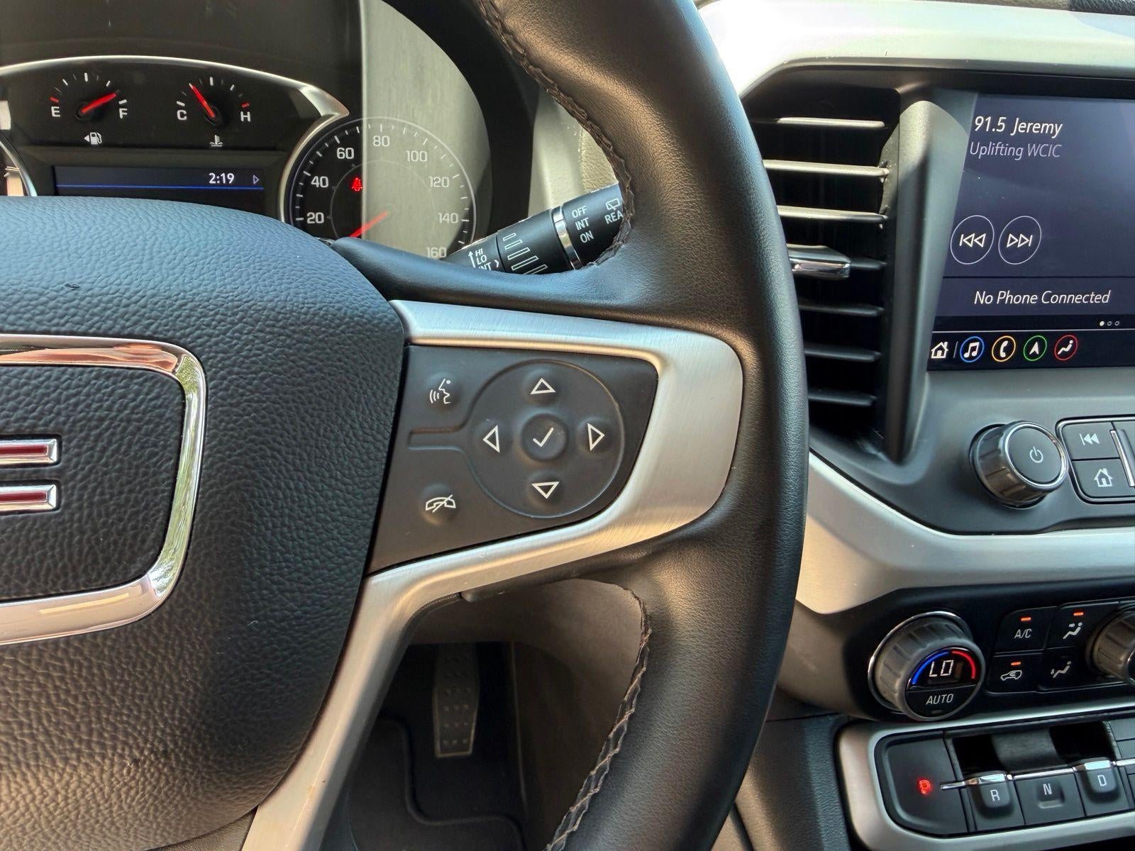 2023 GMC Acadia SLT