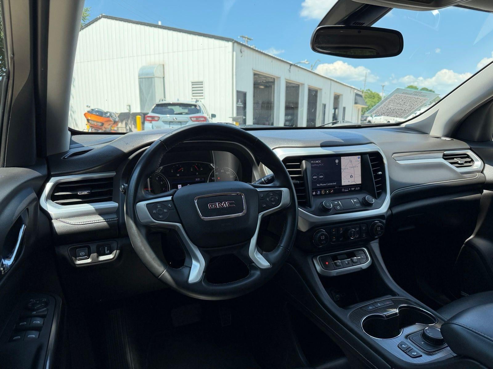 2023 GMC Acadia SLT