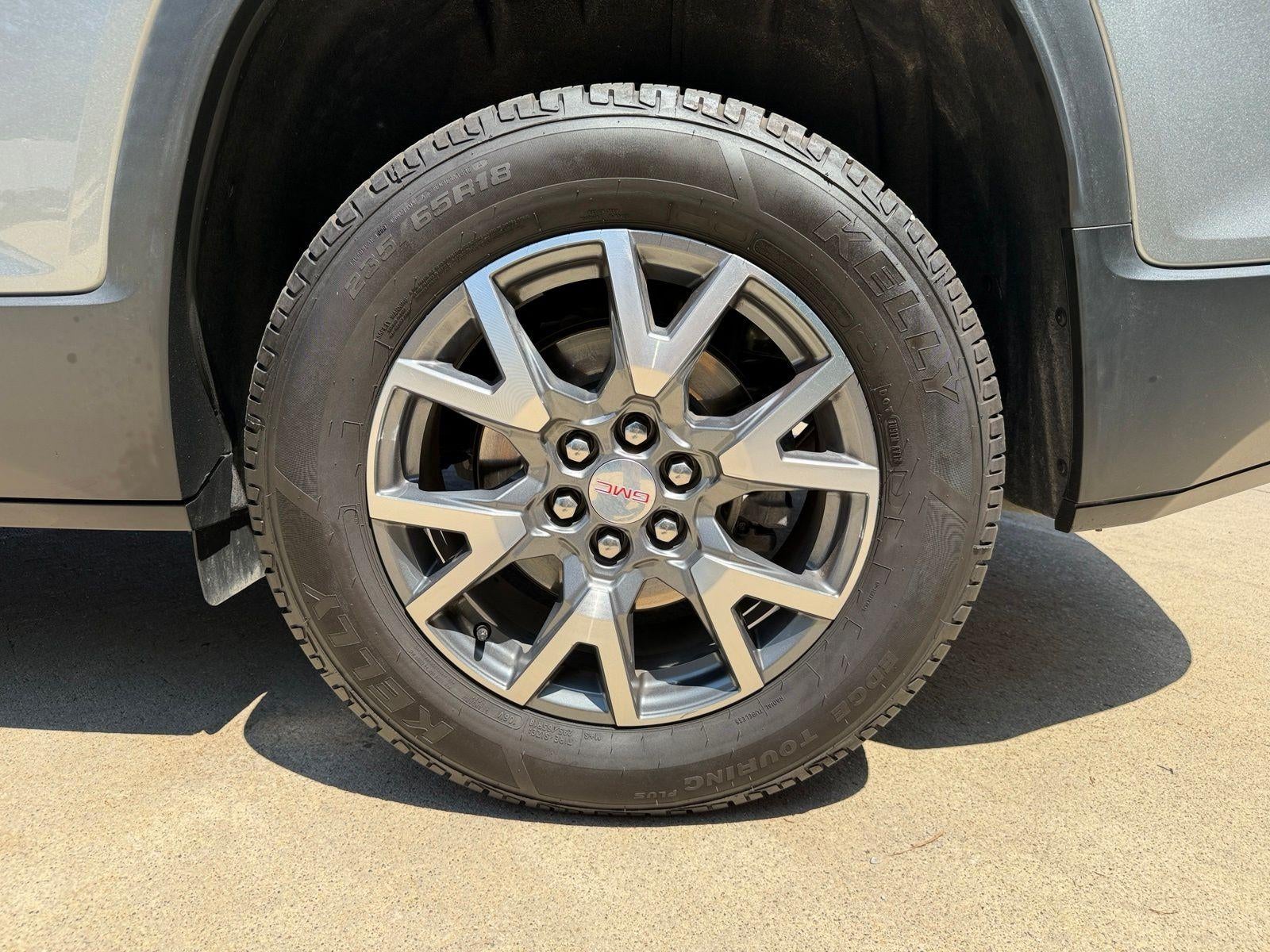 2023 GMC Acadia SLT