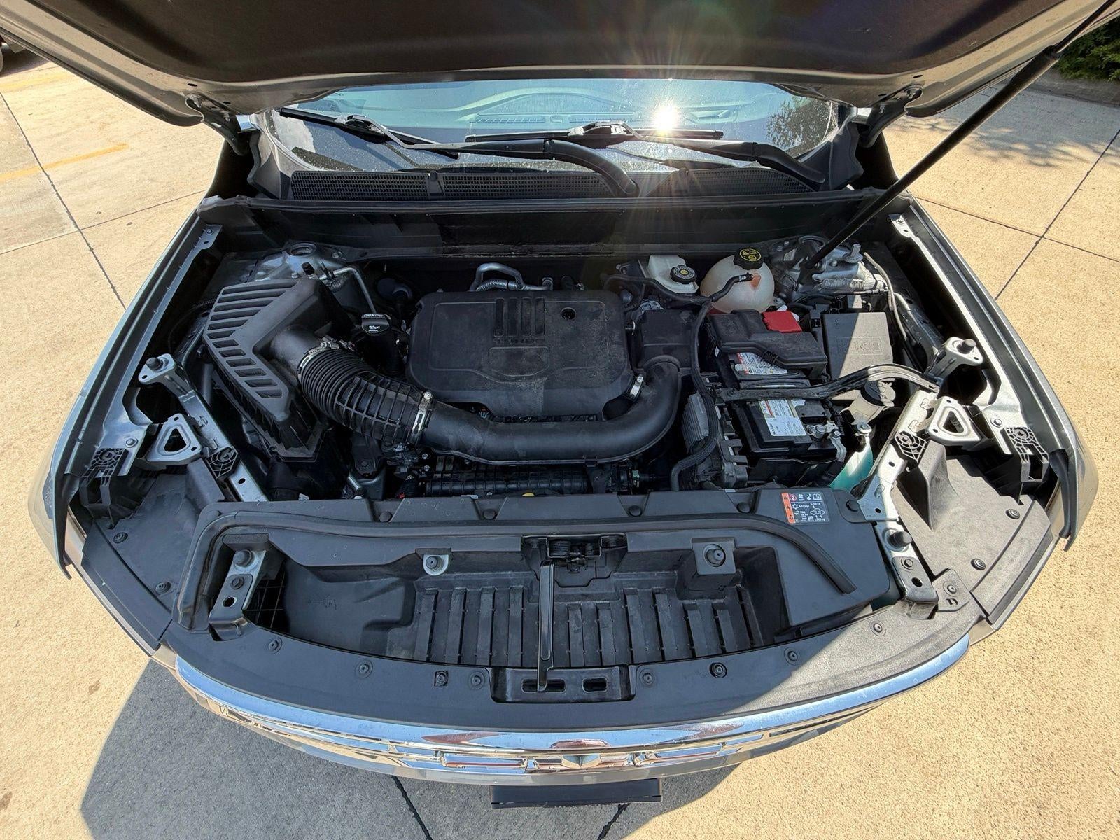2023 GMC Acadia SLT