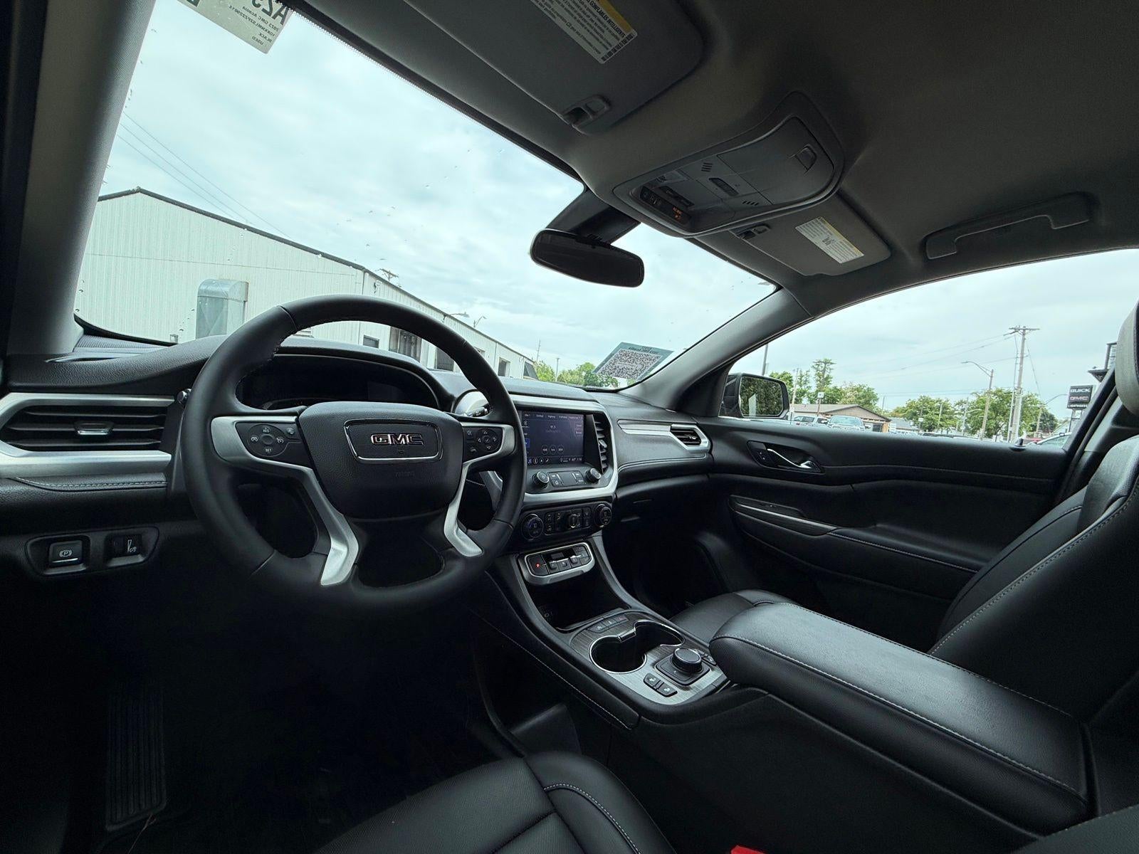 2023 GMC Acadia SLT