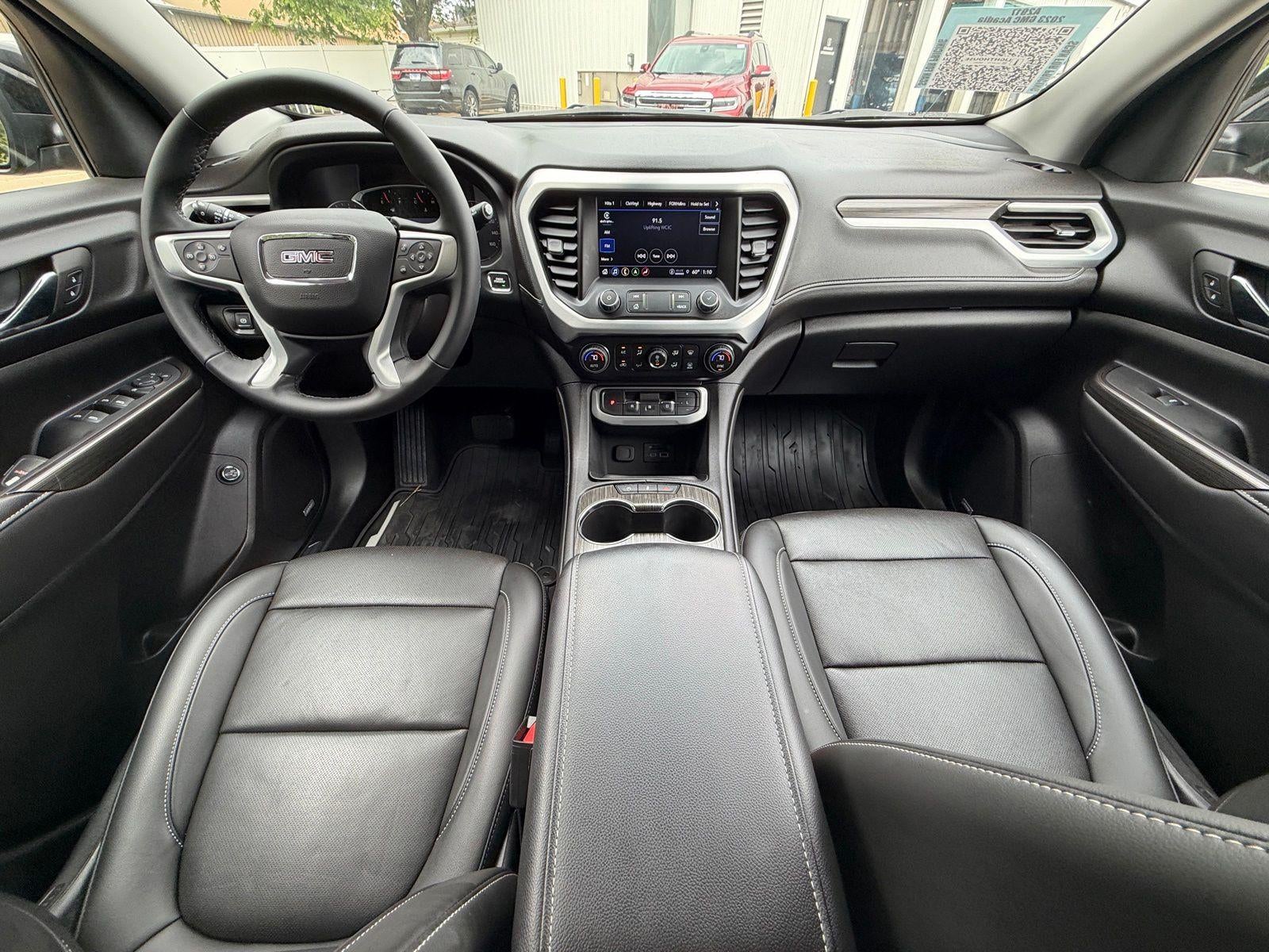 2023 GMC Acadia SLT