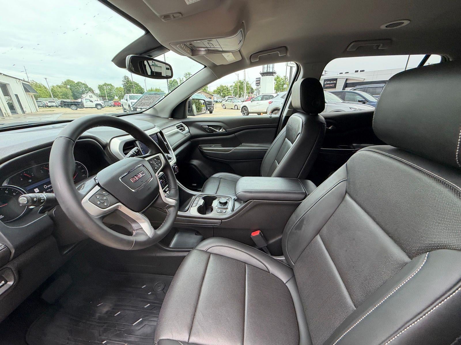 2023 GMC Acadia SLT