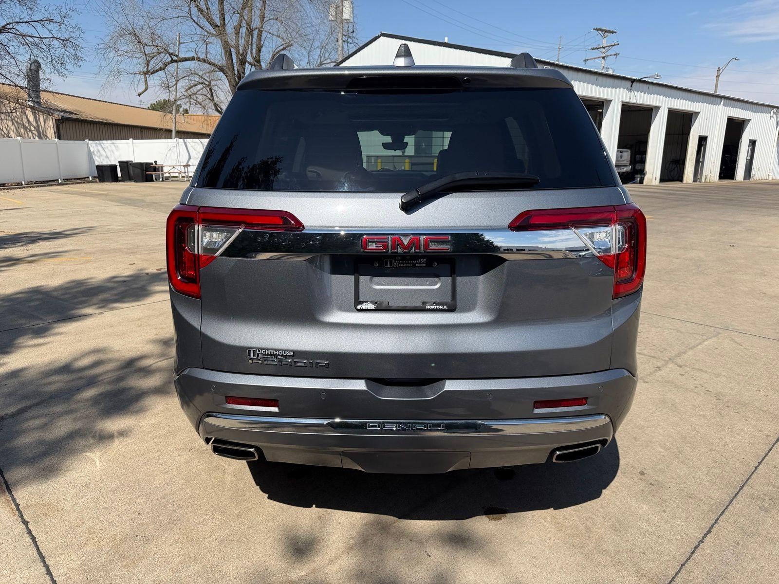 2020 GMC Acadia Denali
