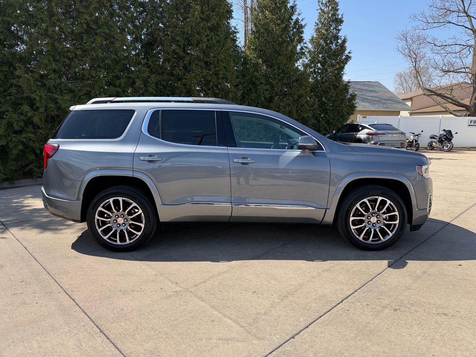 2020 GMC Acadia Denali