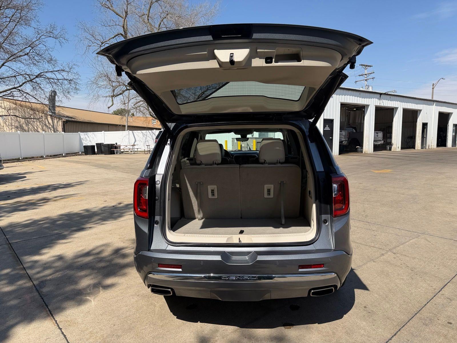 2020 GMC Acadia Denali