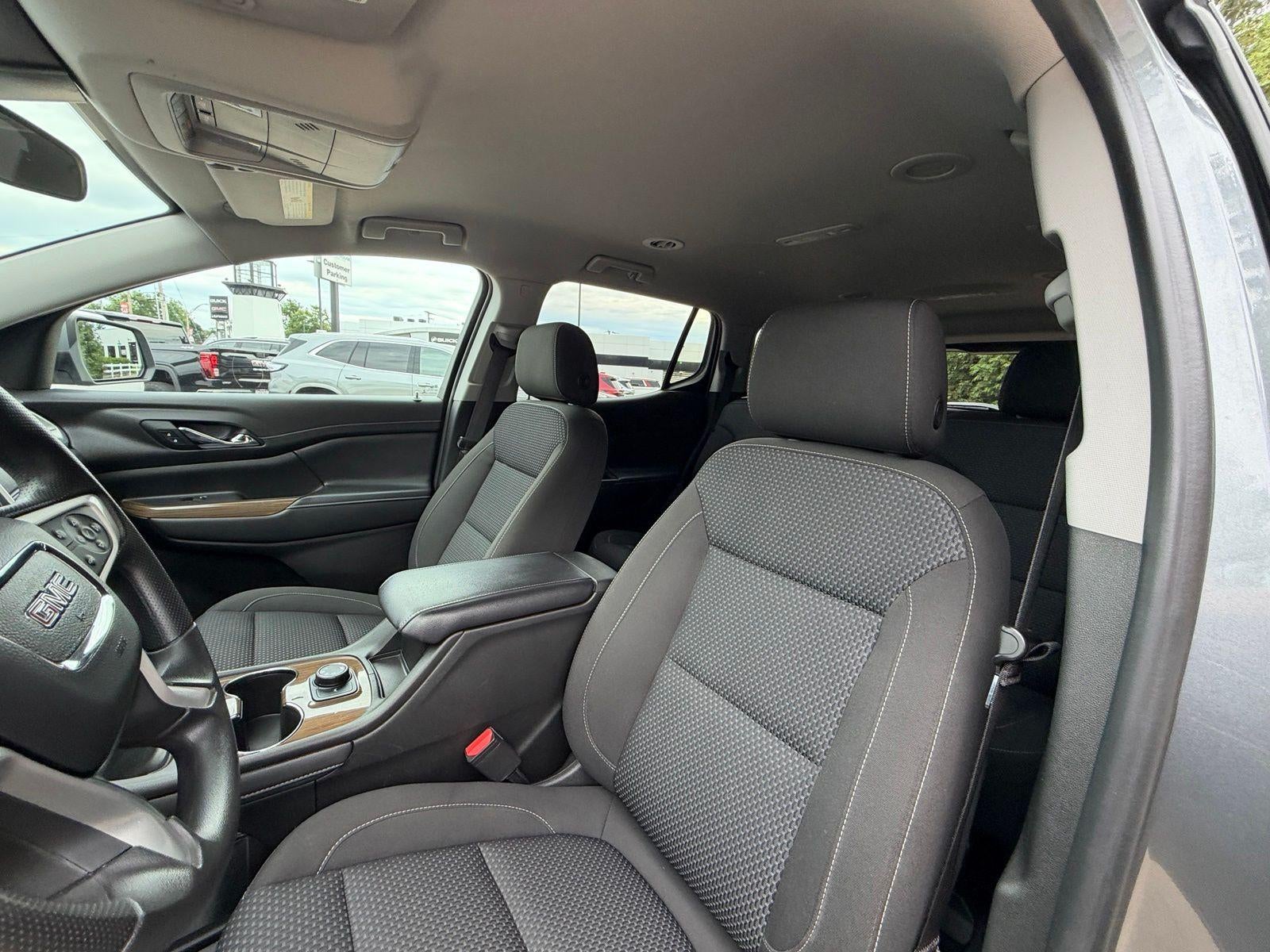 2022 GMC Acadia SLE