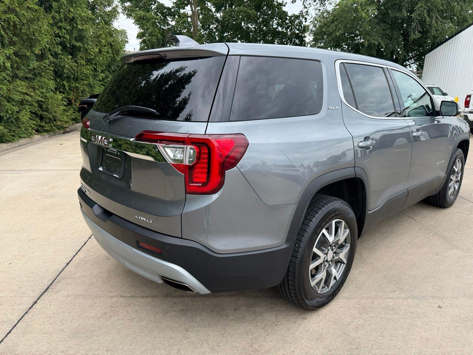 2022 GMC Acadia SLE