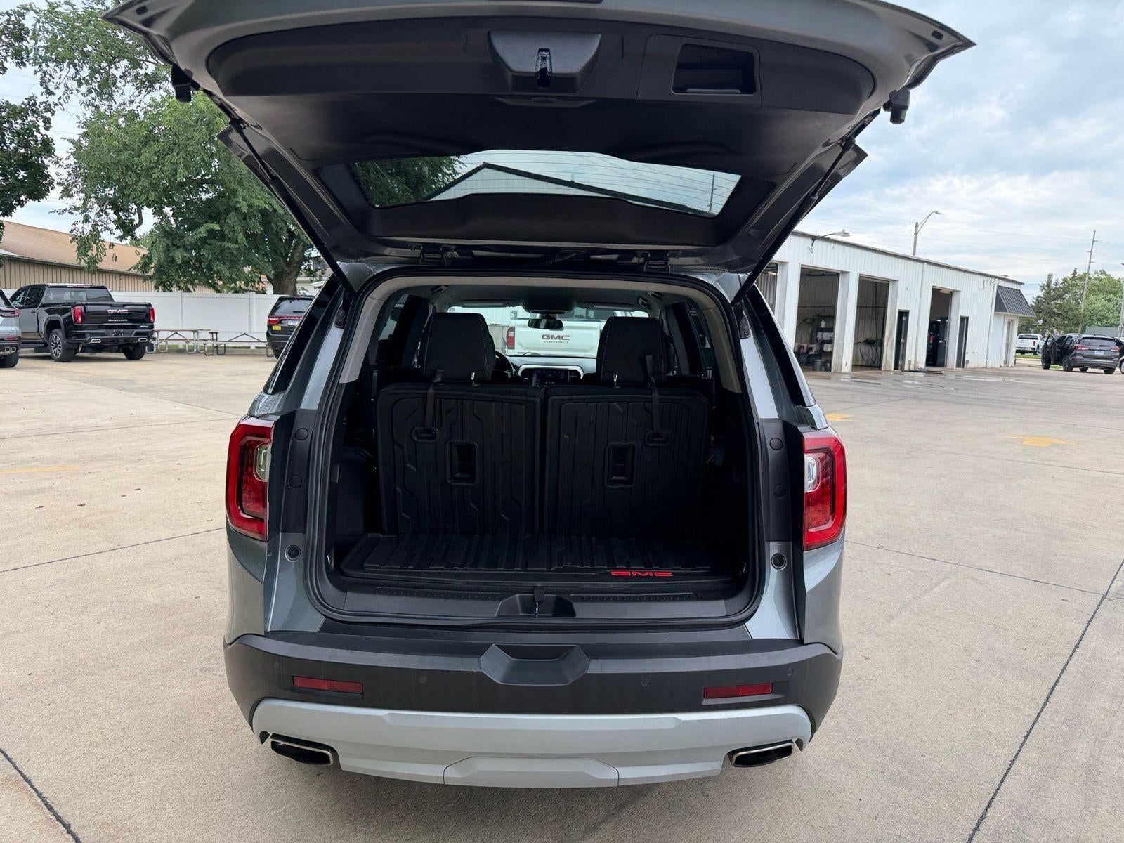 2022 GMC Acadia SLE