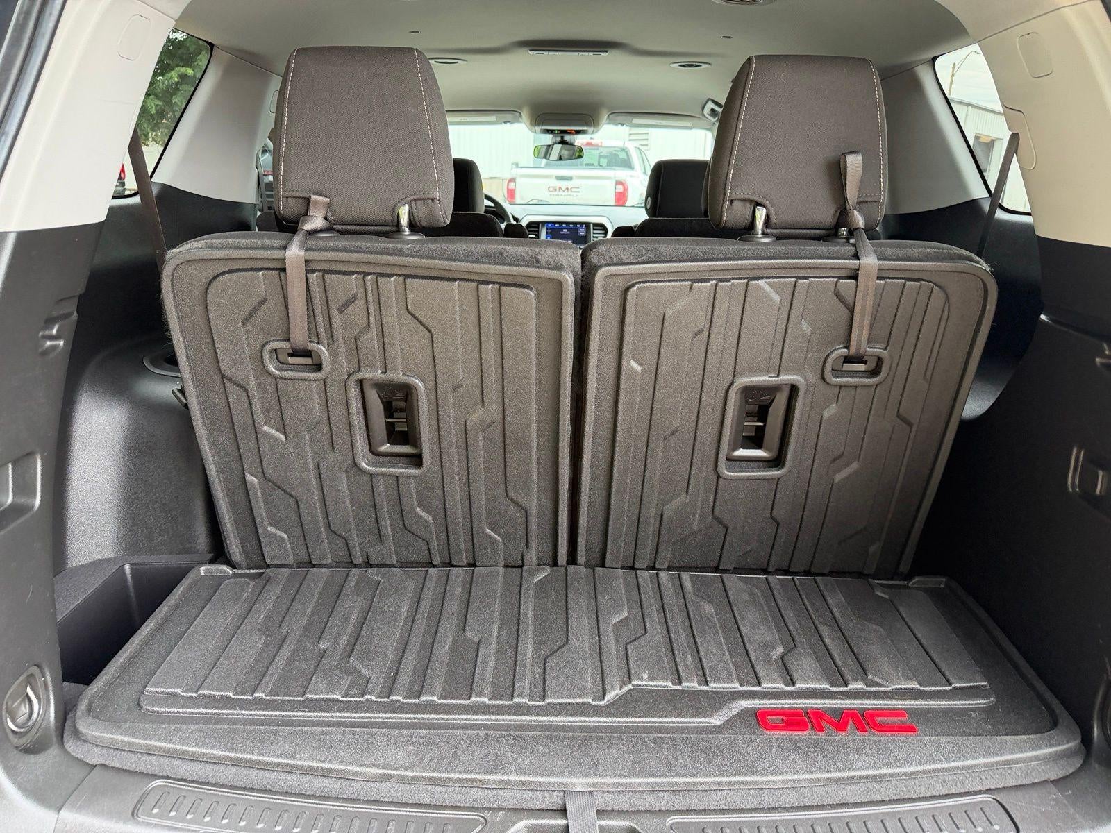 2022 GMC Acadia SLE