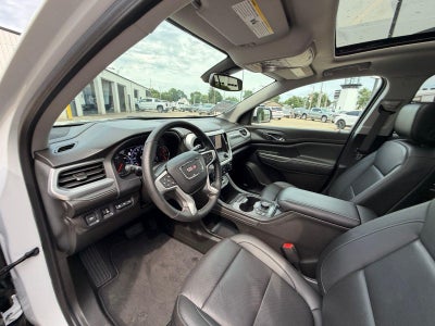 2023 GMC Acadia SLT