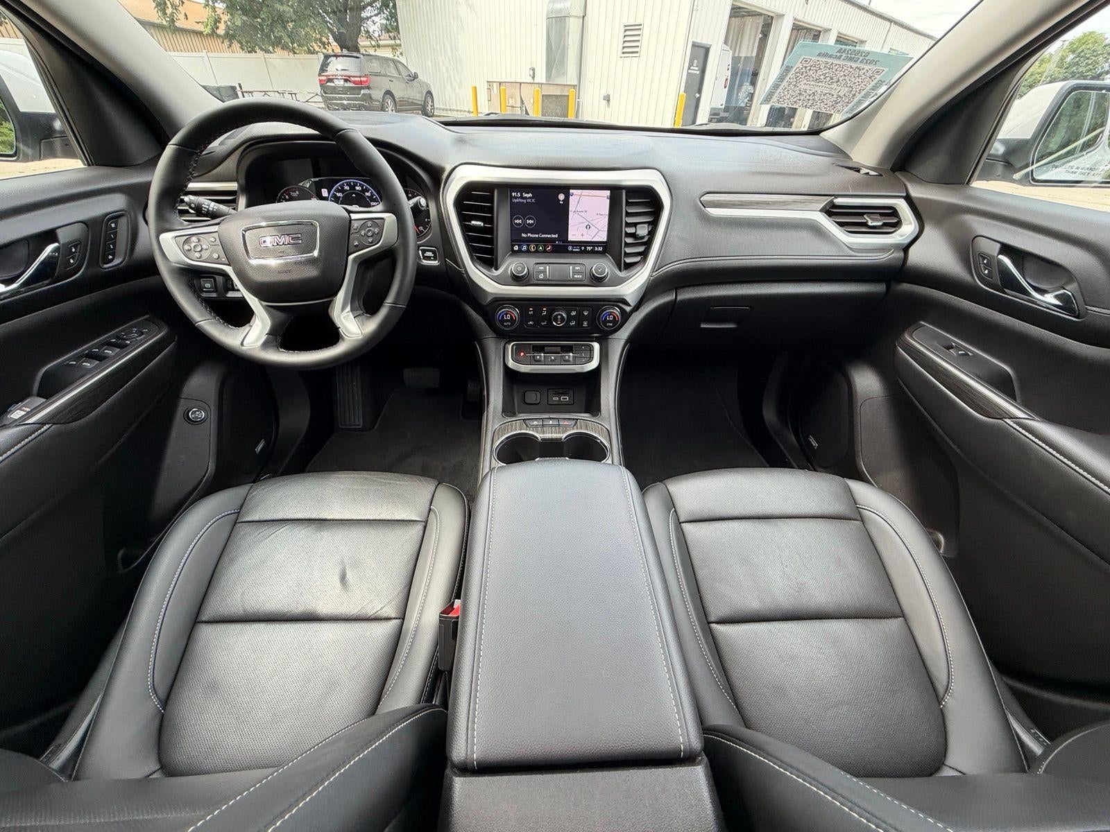 2023 GMC Acadia SLT