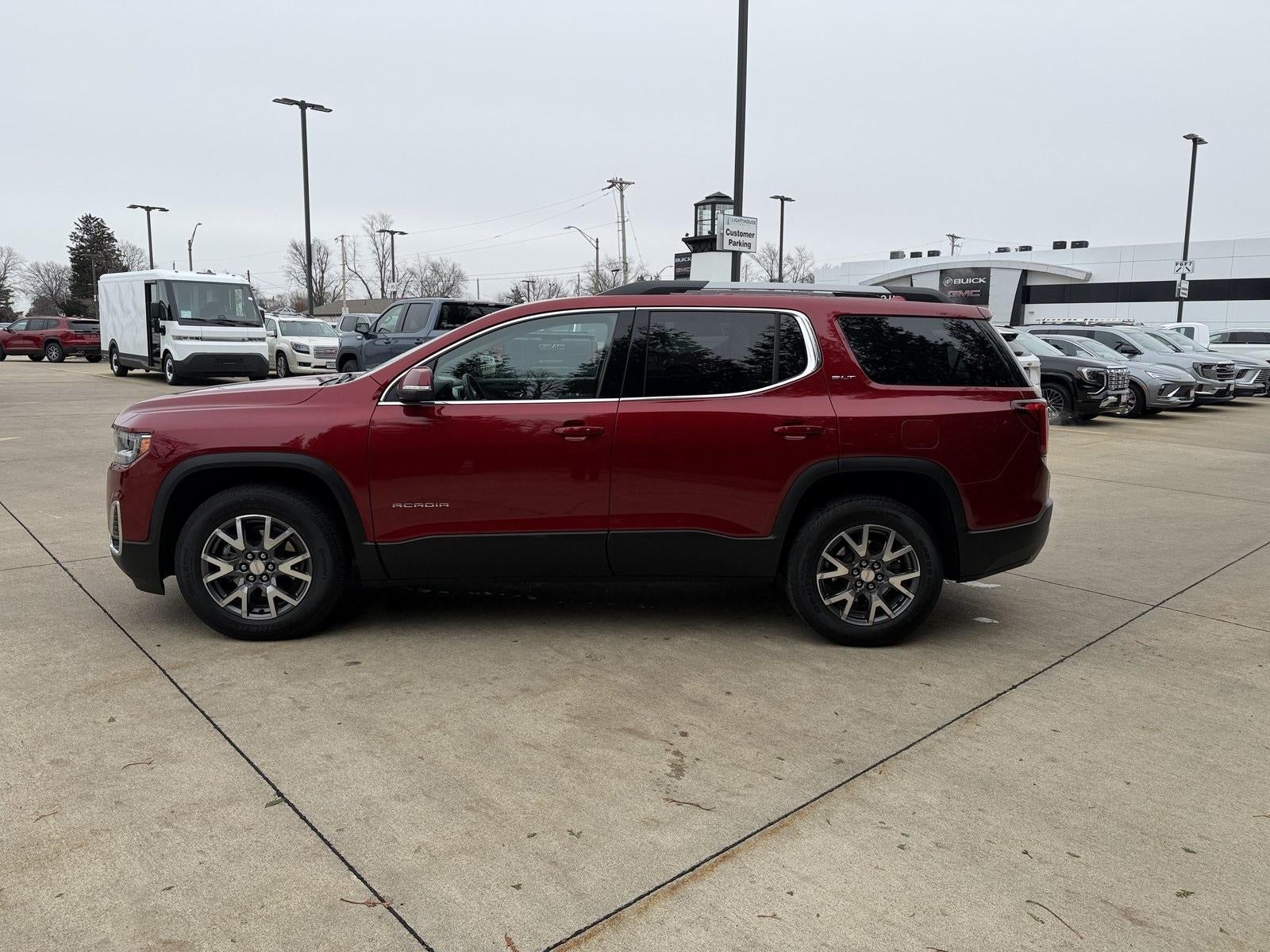 2023 GMC Acadia SLT
