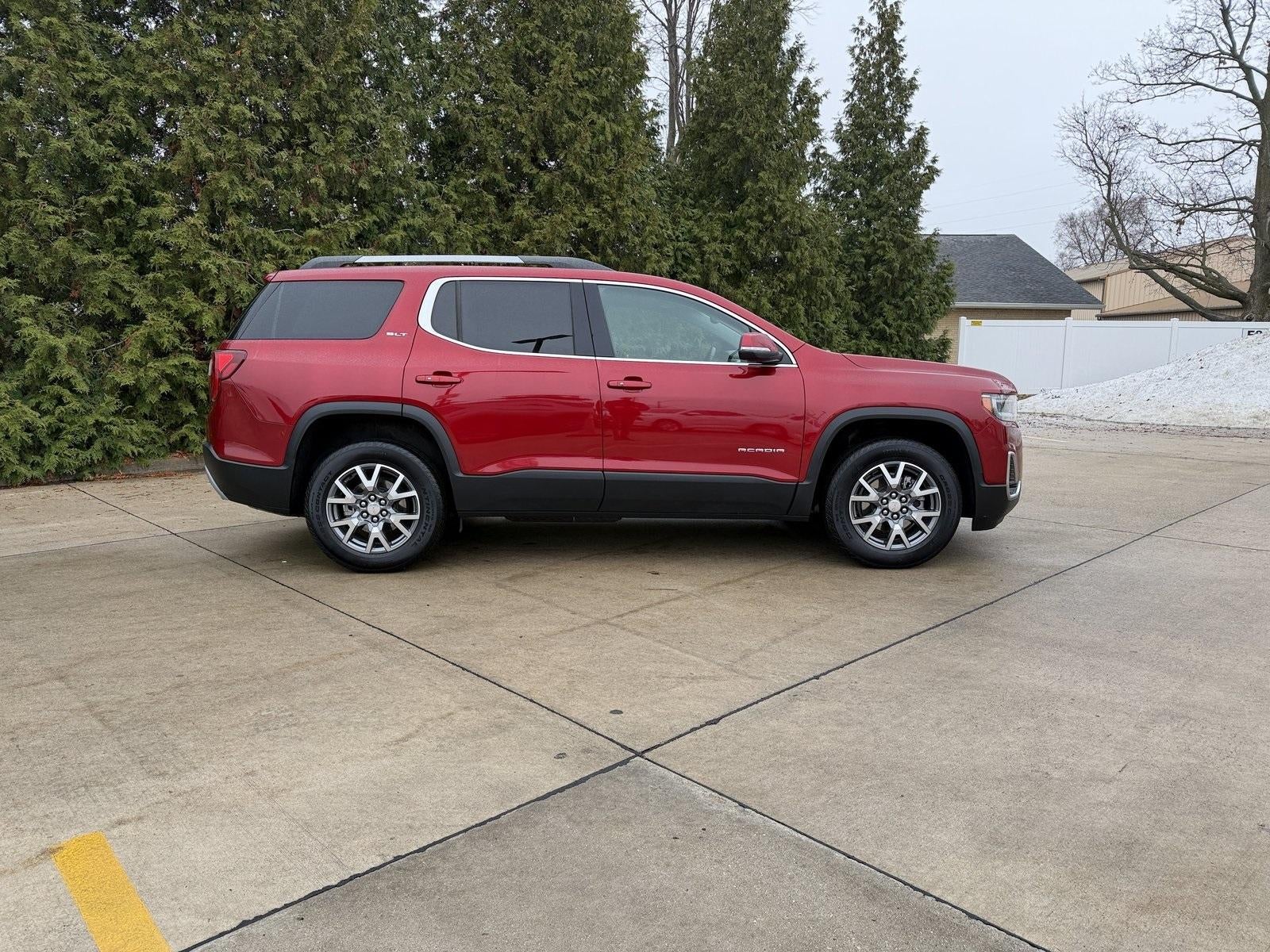 2023 GMC Acadia SLT