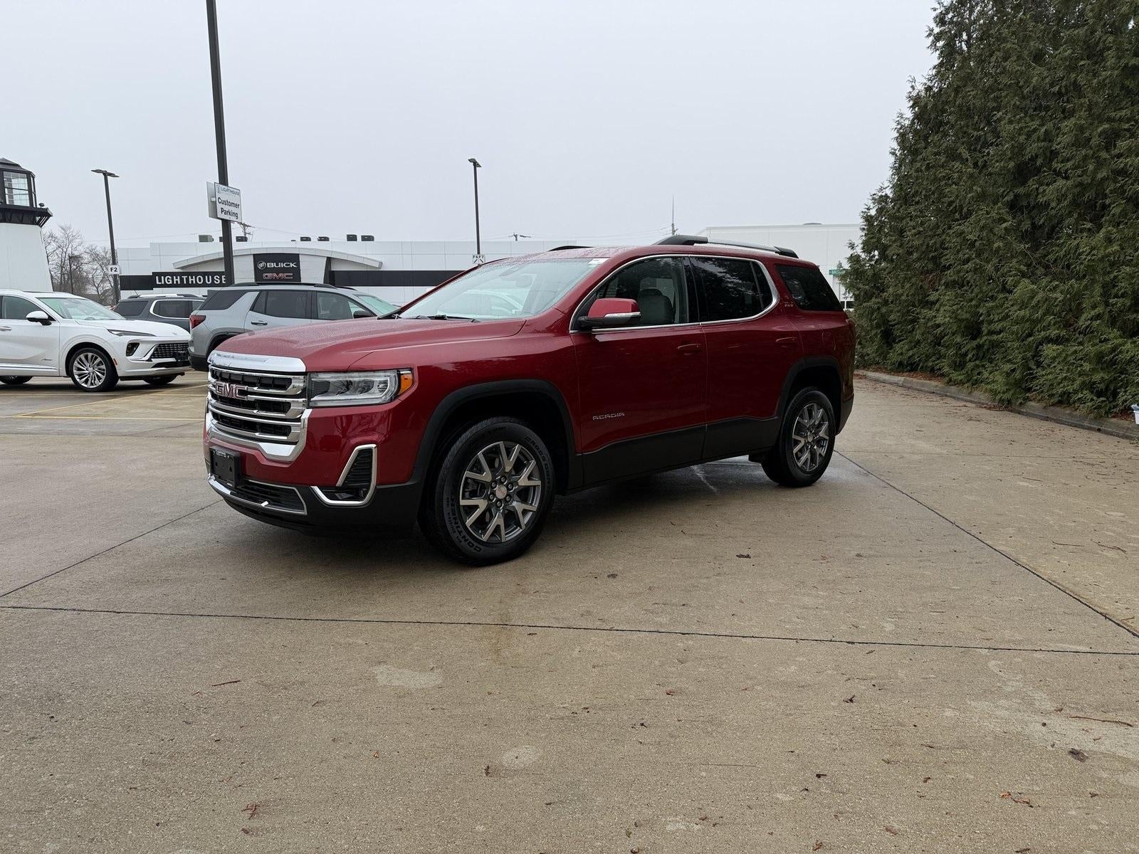 2023 GMC Acadia SLT