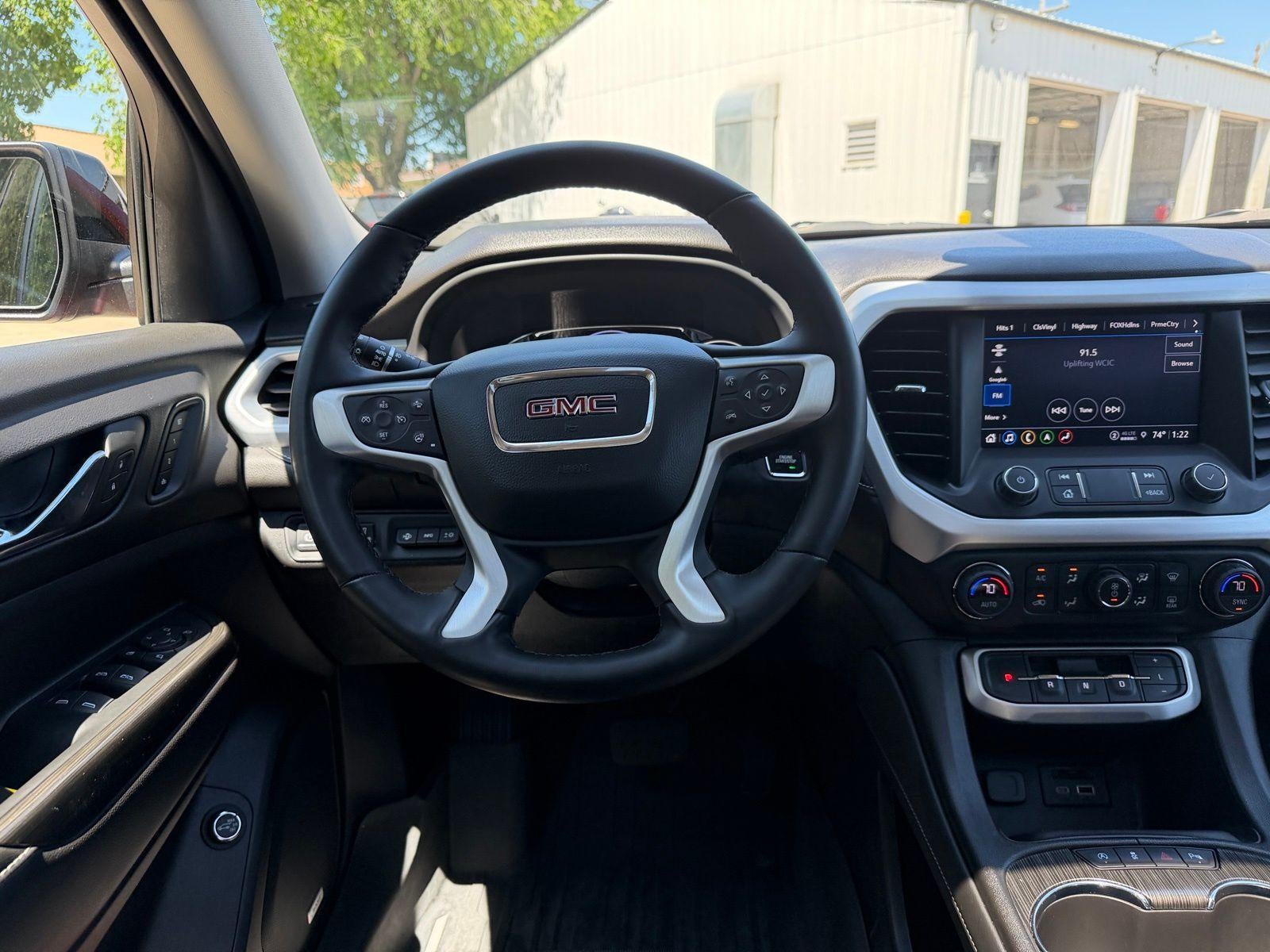 2023 GMC Acadia SLT