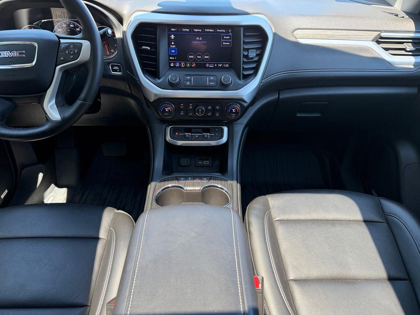 2023 GMC Acadia SLT
