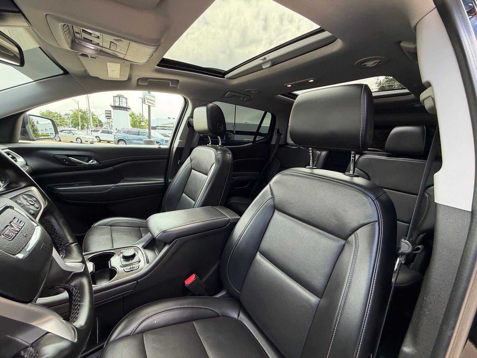 2023 GMC Acadia SLT