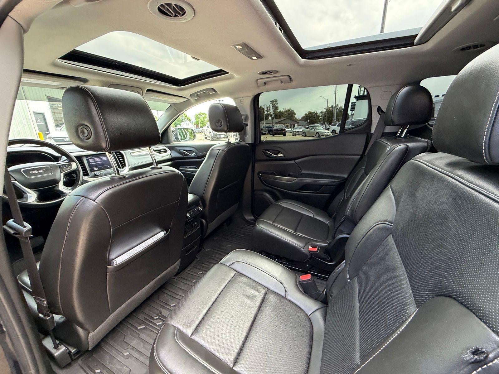 2023 GMC Acadia SLT